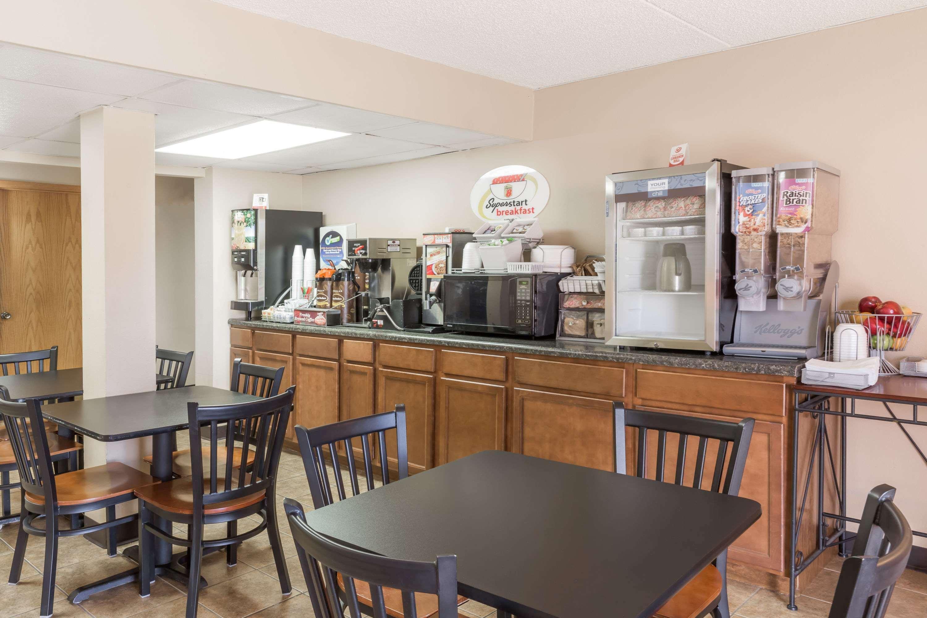 Super 8 By Wyndham Luverne Exterior foto